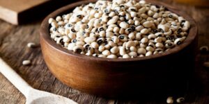 صحتنا في غذائنا.. فوائد صحية مذهلة لـ “ذات العيون السوداء”08