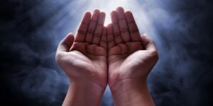 كيف نحيا بالقرآن ؟