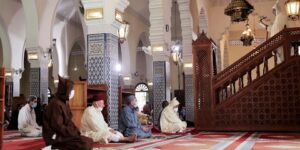 القضية الفلسطينية والتطبيع واليهود وراء قرار الوزارة.. منع ائمة بالمغرب من اعتلاء المنبر