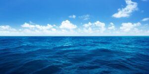 سنريهم آياتنا في الآفاق.. بَحْرٍ لُجِّيٍّ يَغْشَاهُ مَوْجٌ مِنْ فَوْقِهِ مَوْجٌ