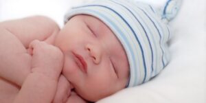 سنريهم آياتنا في الآفاق.. الإعجاز العلمي في حلق رأس المولود