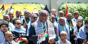 جنوب أفريقيا تحذر مواطنيها من القتال مع الاحتلال