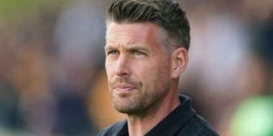 روب إدواردز: نشعر بالاستقرار في البريمييرليغ