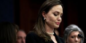 في مقدمتهم أنجلينا جولي.. نجوم حول العالم يطالبون بوقف العدوان على غزة