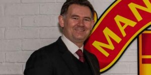 جون مورتو يعلن أخبارا غير سارة لجماهير اليونايتد