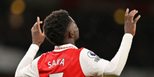 رقم مميز لساكا في الغانرز