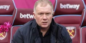 سكولز يكشف أفضل لاعب في ليفربول خلف صلاح