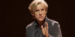 جولييت ستيفنسون: لا أستطيع أن أبقى صامتة إزاء الوضع في غزة