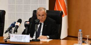 الرئيس المدير العام لمجمع سوناطراك يعزي في وفاة رئيس الحكومة الأسبق سيد أحمد غزالي