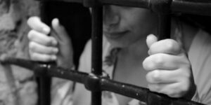 سِجْنٌ مَفتُوحْ