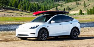 حطمت كل التوقعات.. تيسلا موديل Y الأكثر مبيعاً في أوروبا في 2023