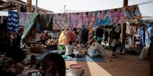 آلاف اللاجئين يتدفقون من مالي إلى موريتانيا..