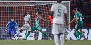 ليخيبوا من جديد آمال الجماهير الجزائرية.. الخضر يقصون من الكان للمرة الثانية على التوالي