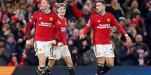 عائق مالي أمام مانشستر يونايتد في طريق ضم موتينغ