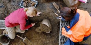 الشلف.. حفرية إنقاذية بموقع اكتشاف مخلفات أثرية بمدينة تنس