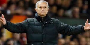 رئيس نابولي: مورينيو خارج خططنا