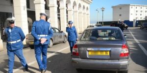 وزير الداخلية يكشف “تفاصيل “مخالفات الزجاج المعتم ولوحات الترقيم