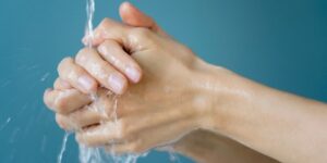 سؤال وجواب.. ما هي آداب الدخول إلى الخلاء في الإسلام ؟