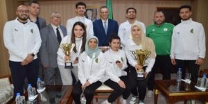 على هامش استقباله للمنتخب المتوج باللقب القاري.. حماد يقرر تخصيص قاعة لتطوير رياضة كرة الريشة