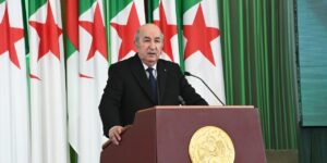 الدولة لن تدخر أي جهد لتعزيز المكاسب الاجتماعية وتحسين الإطار المعيشي والمهني  للعمال تأكيدا لمبدأ الدولة ذات الطابع الاجتماعي