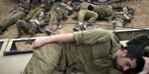 الجيش” الإسرائيلي ..أزمة انضباط وثقة وقلق من أعراض التفكك
