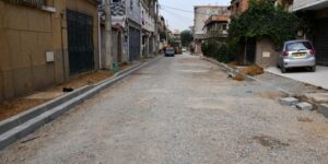 تنصيب مقاولات تهيئة  طرق وأرصفة بأحياء سيدي موسى