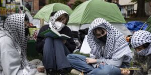 عرض فيلم “معركة الجزائر” في اعتصام الطلبة المناصرين لفلسطين بالولايات المتحدة