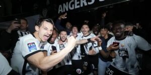 ثلاثي جزائري يقود نادي إنجي للعودة إلى الليغ 1