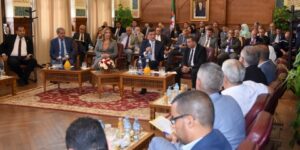 دعوة نواب البرلمان لنقل انشغالات العاصميين الى قبة البرلمان