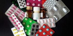 استخدام المسكنات قد يُؤدي لإدمانها وغياب فعاليتها