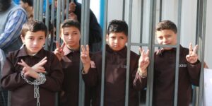 هيئة الأسرى: إدارة سجن “مجدو” تعمل على اغتيال طفولة الأسرى القصر