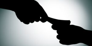 احذر من الكسب الحرام