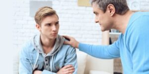 كيف تحصن ابنك من المخدرات ؟