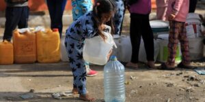طوابير من أجل الماء.. والمواطنون يتساءلون “اين هو محمد السادس؟