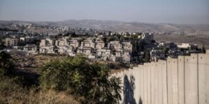 الاتحاد الأوروبي: شرعنة “إسرائيل” بؤر استيطانية بالضفة “تقويض للسلام”