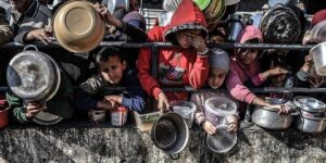 الإعلام الحكومي: مأساة حقيقية بغزة تنذر بارتفاع عدد ضحايا الجوع