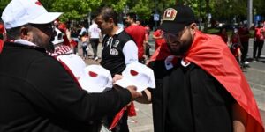 ألمانيا.. توزيع قبعات “البطيخ” دعما لفلسطين في بطولة أمم أوروبا