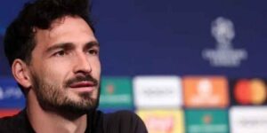 هوميلز يريد البقاء في أوروبا