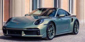 تكريما لبورش 959 الأسطورية.. بورش 911 تيربو S نسخة “الخيزران”  