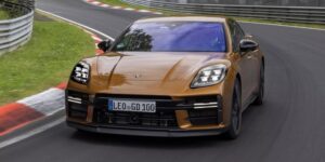 وصلت بقوة 771 حصان.. بورش  تكشف عن باناميرا توربو S E-Hybrid