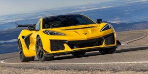 بدون ان تضع حد لعدد السيارات المنتجة.. شيفروليه تطرح كورفيت ZR1 الجديدة
