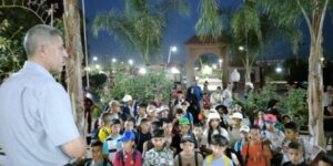 سعيدة.. رحلات لحوالي 100 طفل إلى شاطئ سيدي فرج