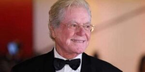 حسين فهمي يلتحق بركب “السوشيال ميديا”