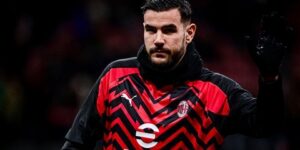 ميلان يقدم عرضا جديدا لثيو هيرنانديز