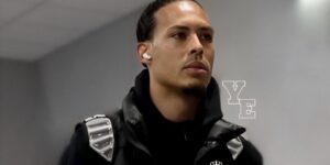 الريدز يطلب 55 مليون يورو لإطلاق سراح فيرجيل فان دايك