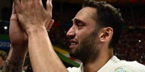 هاكان يشدد: لا أفكر في الاعتزال وأود تقديم المزيد لبلادي