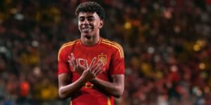 يامال: الأرقام القياسية ليست هي ما تبقى معك عندما تذهب إلى الفراش