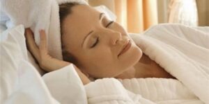 نصائح جمالية.. خطوات بسيطة تحمي بشرتك من التشققات