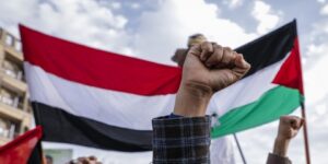 الحوثيون يباركون لحزب الله الهجوم “الكبير والشجاع”