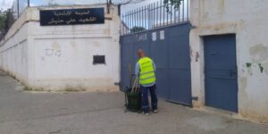 تكثيف تدخلات التنظيف بمحيط المؤسسات التربوية بالحراش